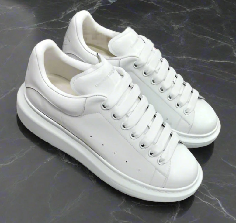 Adidași Alexander McQueen Club Edition pentru Damă