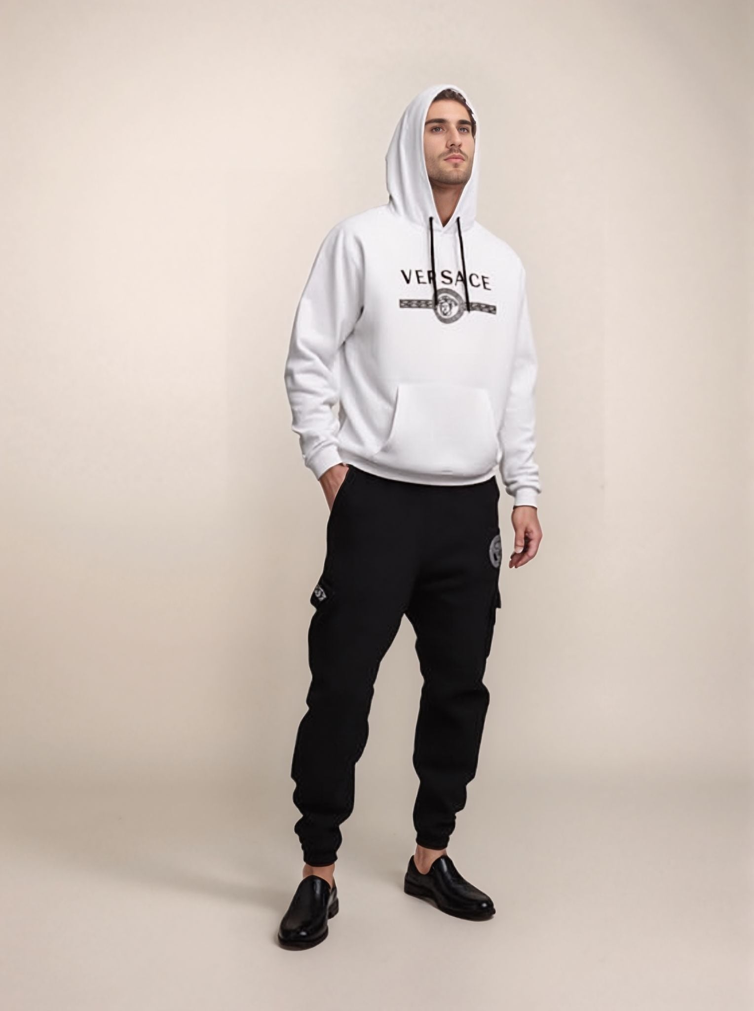 Trening Versace Men – Lux Sportiv și Stil Distinctiv